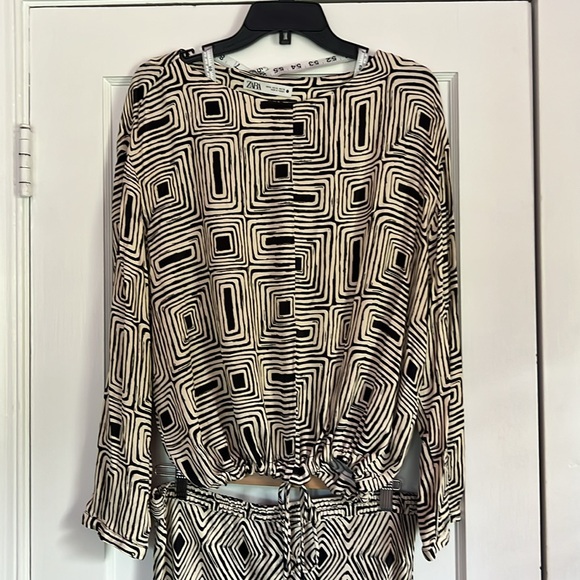 Zara Geometric Skirt and Blouse Two Piece - Picture 6 of 13